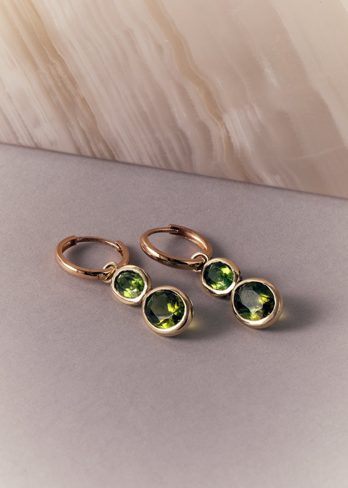 VERT DOUBLE HOOPS
