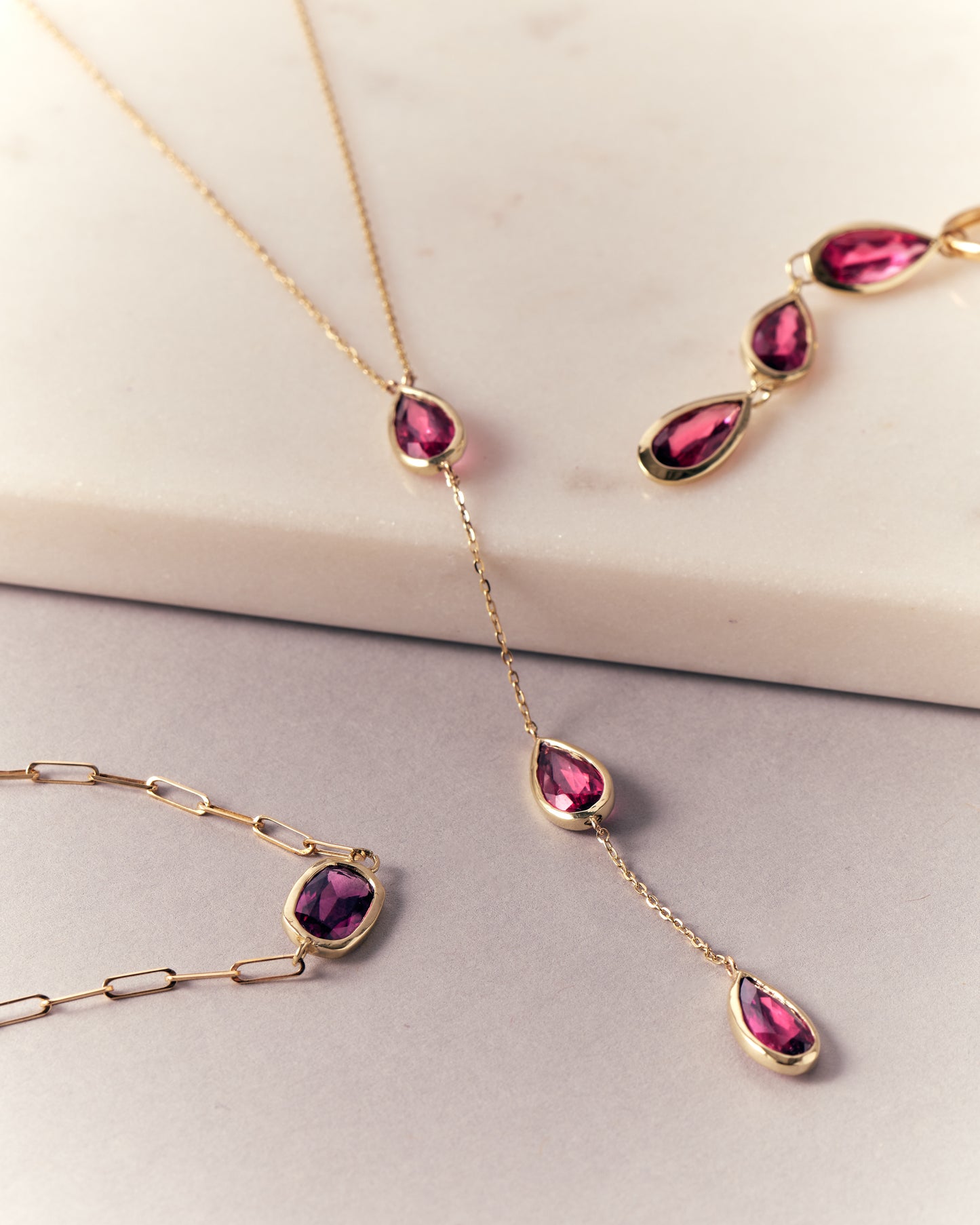 RUBELLITE PAPERCLIP BRACELET