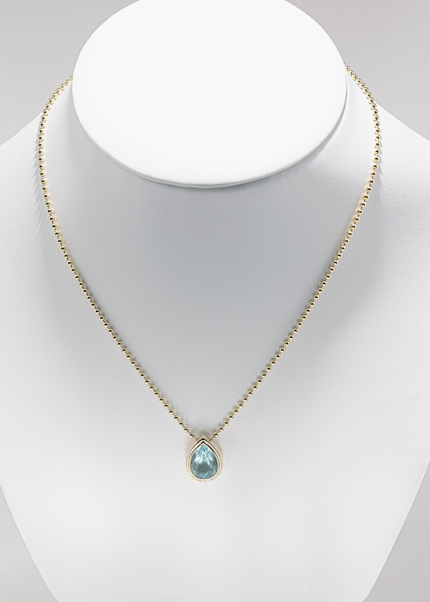 PEAR SOLITAIRE NECKLACE