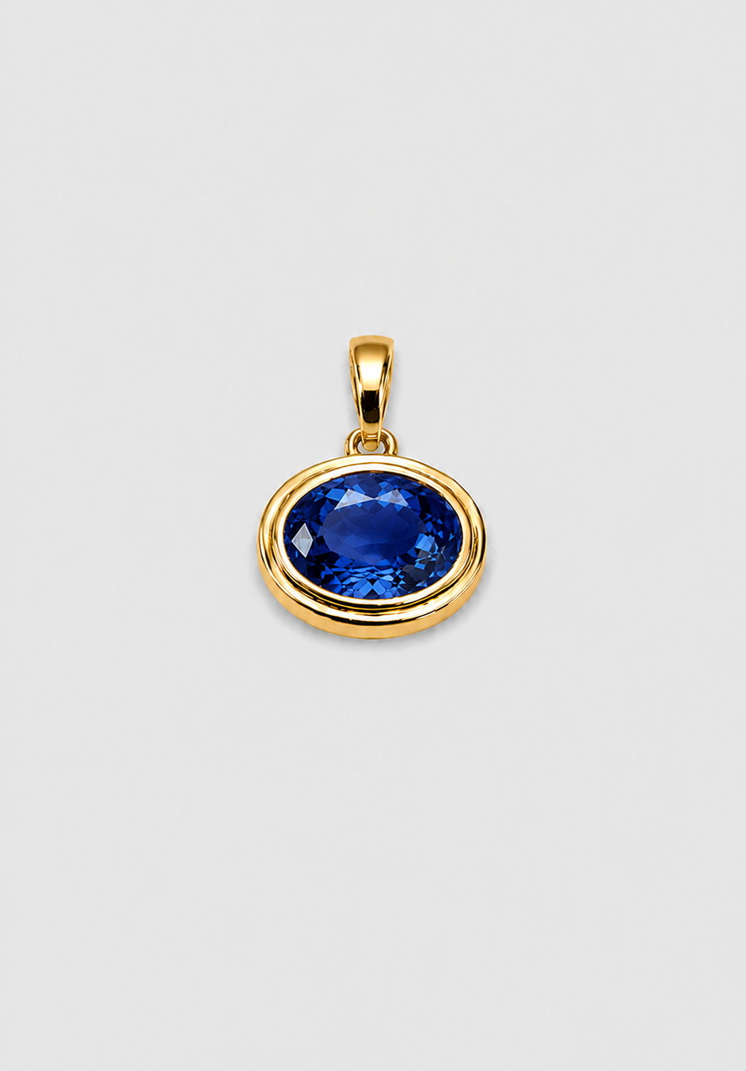 THE OVAL PENDANT